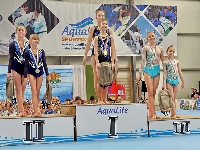 Акробатите от СК "Стефан Данчев" спечелиха пълен комплект отличия от Държавния шампионат