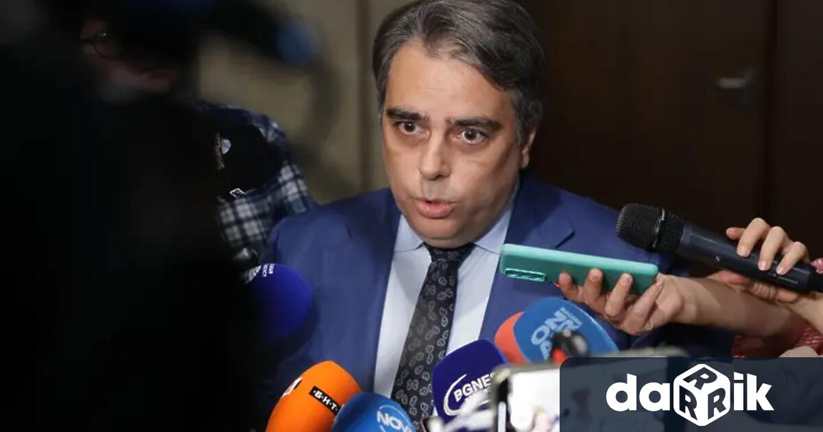 Депутатът от Продължаваме промяната Асен Василев заяви че се прави