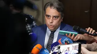 Асен Василев: Заплахите срещу Кандев са скандални — щом някой си върши работата, му спретват дело с фалшиви свидетели
