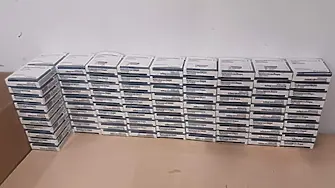 Задържаха над 1 килограм анаболен стероид и 500 ампули тестостерон в куриерски пратки