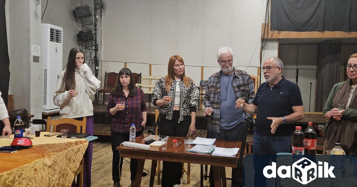 Днес в Драматично куклен театър–Враца започнаха репетициите на новата постановка Комедия