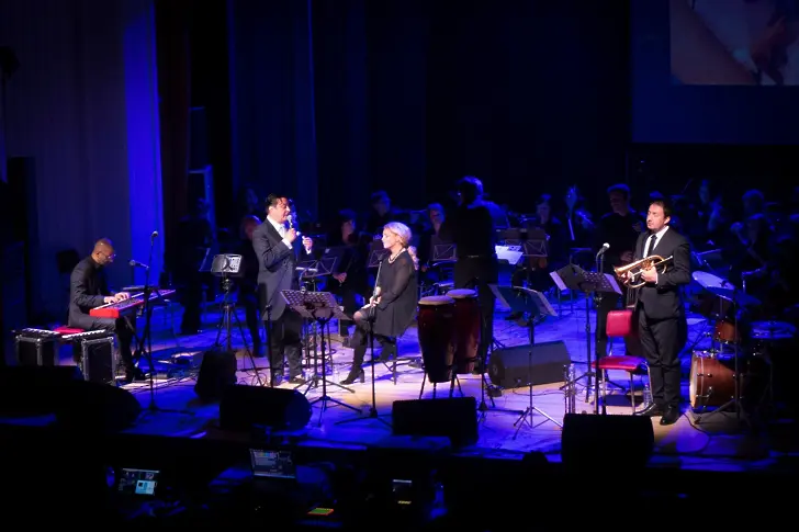 Плевенска филхармония и Хилда Казасян поднасят на публиката в Ямбол „Световното кино в музика“