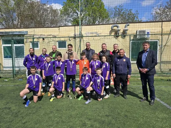 Зонален футболен турнир „Училищни лъвчета“ 2025–2026 се проведе в Плевен