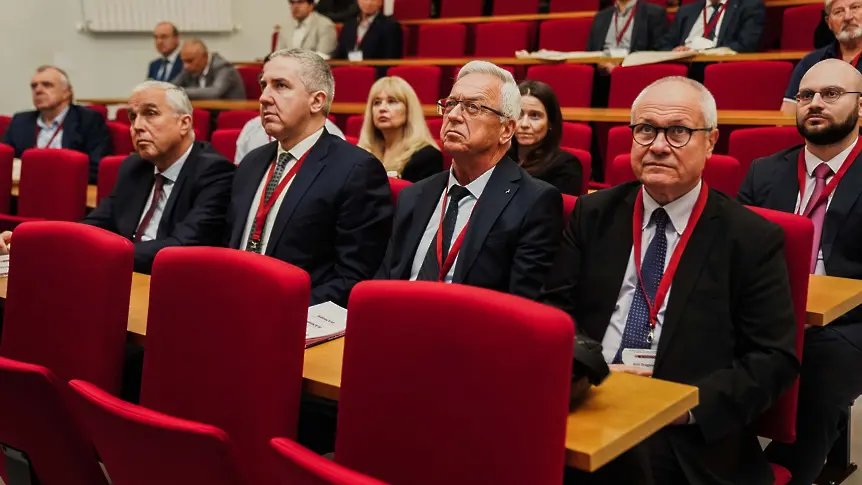 В МУ-Плевен се състоя официално откриване на Втората национална конференция на Българската асоциация по минимално инвазивна и роботизирана хирургия (БАМИРХ)