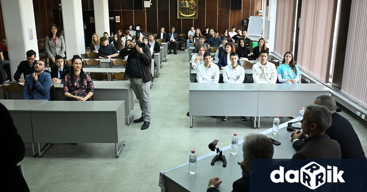 Младежите на Сливен и местната власт обединиха усилия впровежданетона All