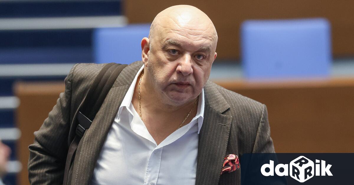 Бившият спортен министър и депутат от ГЕРБ Красен Кралев стана