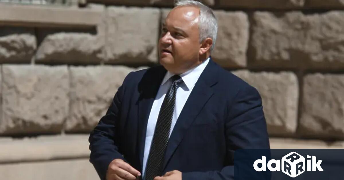 Политическите позиции относно Сарафов започнаха още тази сутрин когато Иван