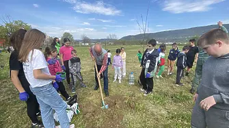 СЦДП подкрепи ученическа инициатива за залесяване в севлиевския парк „Казармите“ по повод Международния ден на горите 
