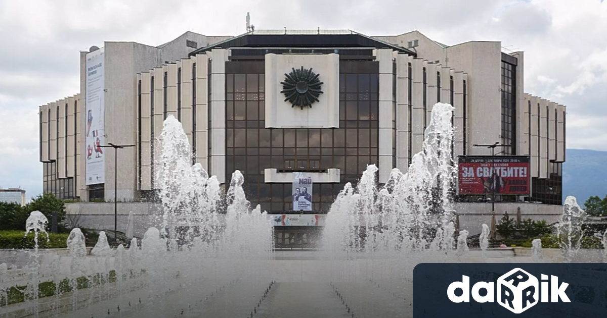 14 годишно дете пострада след като падна от тераса на сградата