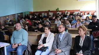 Книгата „Плевен в XXI век“ вдъхнови ученици от ОУ „Лазар Станев” да проектират своя 'Град на бъдещето'  