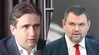 Божанов: Трябва да се проверят частните самолети на Пеевски!