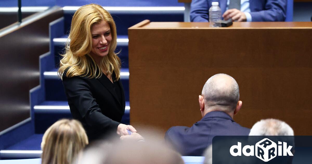 Михаела Доцова беше избрана запредседател на 52 рото Народно събрание Тя
