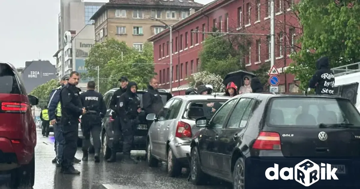 Верижна катастрофа затрудни движението на изхода от тунела на Лъвов