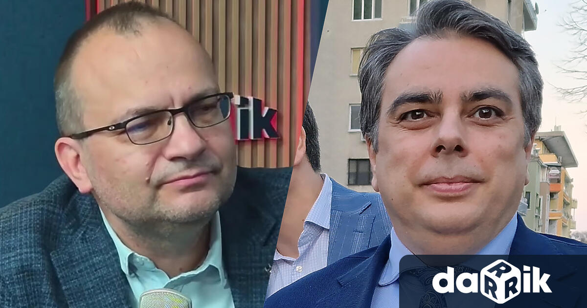 Народният представител от Демократична България Мартин Димитров бе специален гост