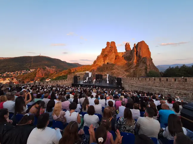 Белоградчишките скали отново ще са величествен декор за емблематичните фестивали „Опера на върховете” и  „Сцена на върховете“