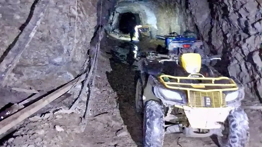 Разкриха мина с над 20 галерии, превърната в наркооранжерия (ВИДЕО+СНИМКИ)