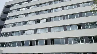 Обновява се Средношколското общежитие във Враца