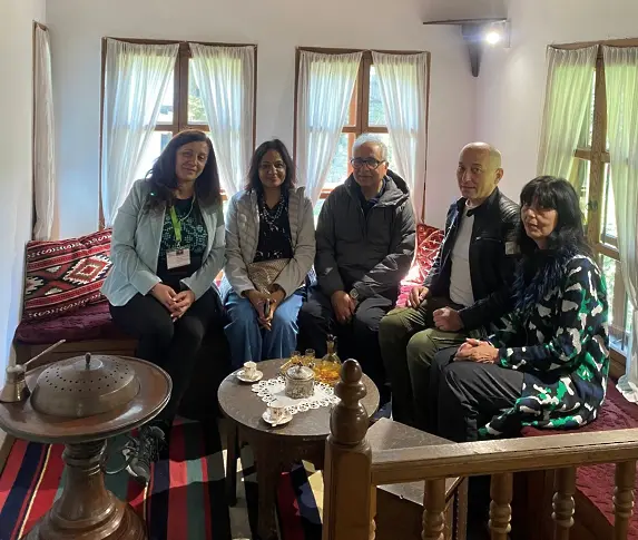 Виджай Джоши в музей „Етър“: „Това е урок как да опазим историята си, след 500 години ще бъде още по-важно“