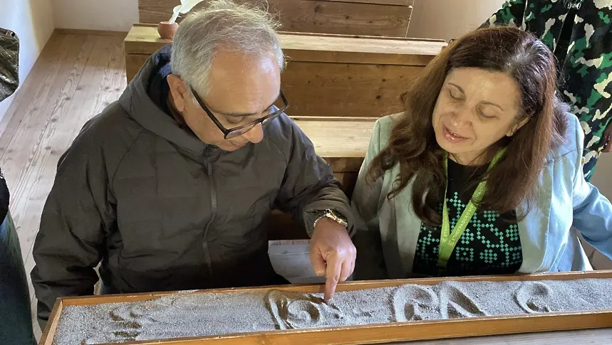 Виджай Джоши в музей „Етър“: „Това е урок как да опазим историята си, след 500 години ще бъде още по-важно“