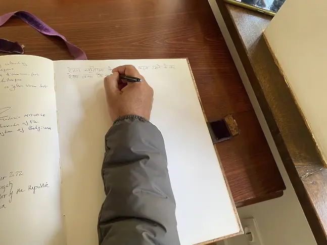 Виджай Джоши в музей „Етър“: „Това е урок как да опазим историята си, след 500 години ще бъде още по-важно“