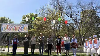 Откриха новото спортно игрище  в НУ “Иван Вазов” -Враца