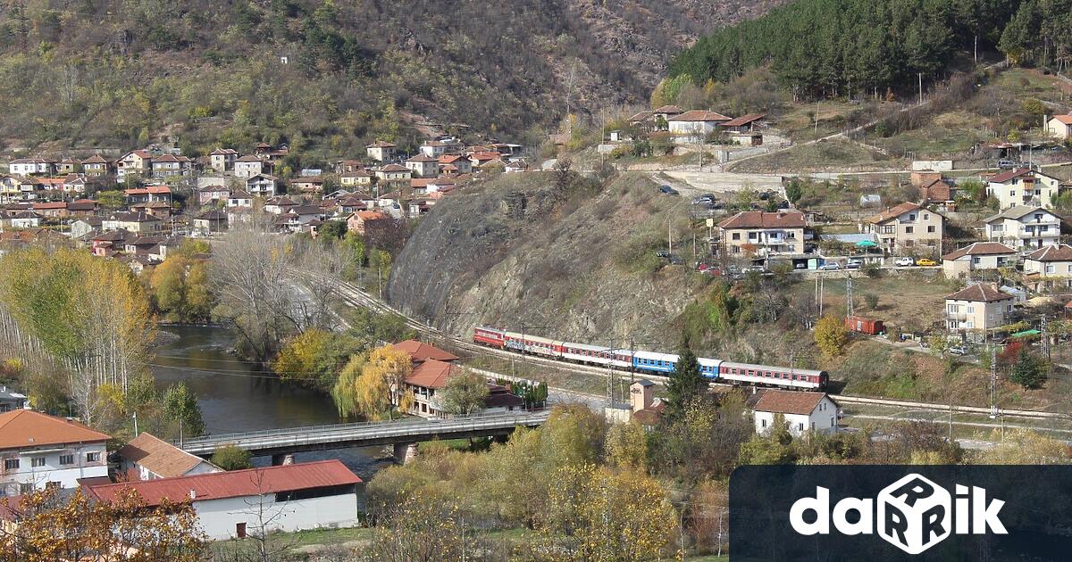 Национална компания Железопътна инфраструктура НКЖИ уведомява водачите на пътни превозни