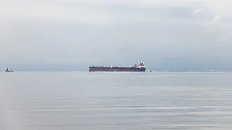 Затвориха Дарданелите и в двете посоки