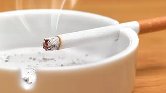 Заради запалена цигара: Пожарогасителната система на гръцки ферибот изкъпа пасажерите