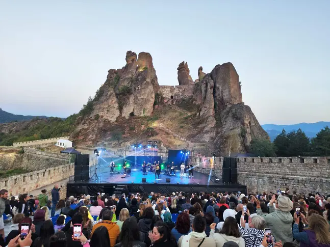Белоградчишките скали отново ще са величествен декор за емблематичните фестивали „Опера на върховете” и  „Сцена на върховете“