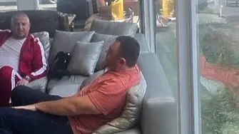 Семействата на Картофа и Светлозар Лазаров са разменяли коли