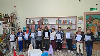 С „Маратон на четенето“ завършиха априлските инициативи на библиотеката в Котел 