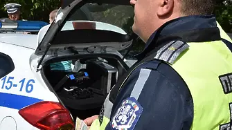 Водач на товарен автомобил с 1.84 промила и без книжка е задържан при полицейска проверка