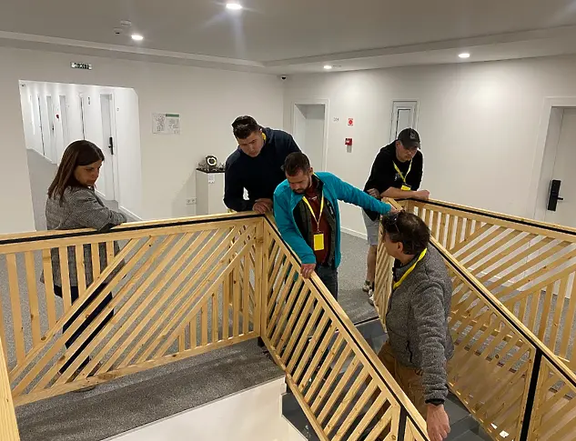 Проектът „По стъпките на майсторите“ в музей „Етър“ събира млади творци, традиции и съвременно изкуство