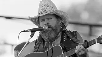 Почина кънтри легендата Дейвид Алън Коу