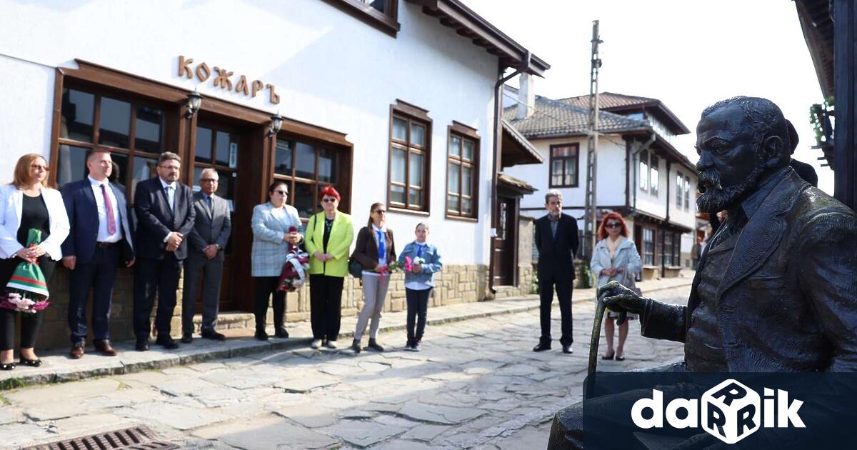 С поредица от съпътстващи тържествени събития Трявна се преклони пред
