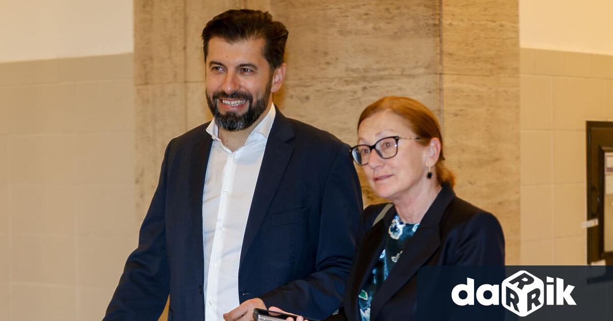 На зседание Софийският градски съд прекрати съдебното производство и върна