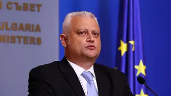 Дечев: Спрени са 4 сайта за продажба на фалшиви лекарства