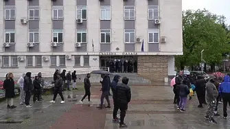 След като е бил отвлечен и пребит, глухонемият от Габрово продължава да получава заплахи