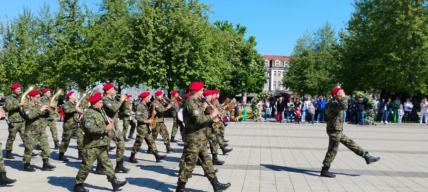 Военен клуб-Плевен и военно-патриотичните съюзи в Плевен уважиха празника на Българската армия/СНИМКИ/