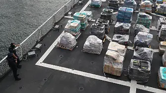 Американската армия обяви, че е нанесла удар по "кораб на наркотерористи" в Източния Тихи океан, убивайки трима души