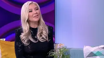 Певицата Андреа представи първата си самостоятелна изложба в столична галерия