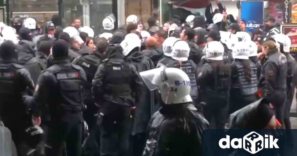 Протести и арести в Турция стотици хора излязоха по