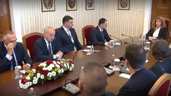 „Прогресивна България“ при президента: В петък ще има правителство