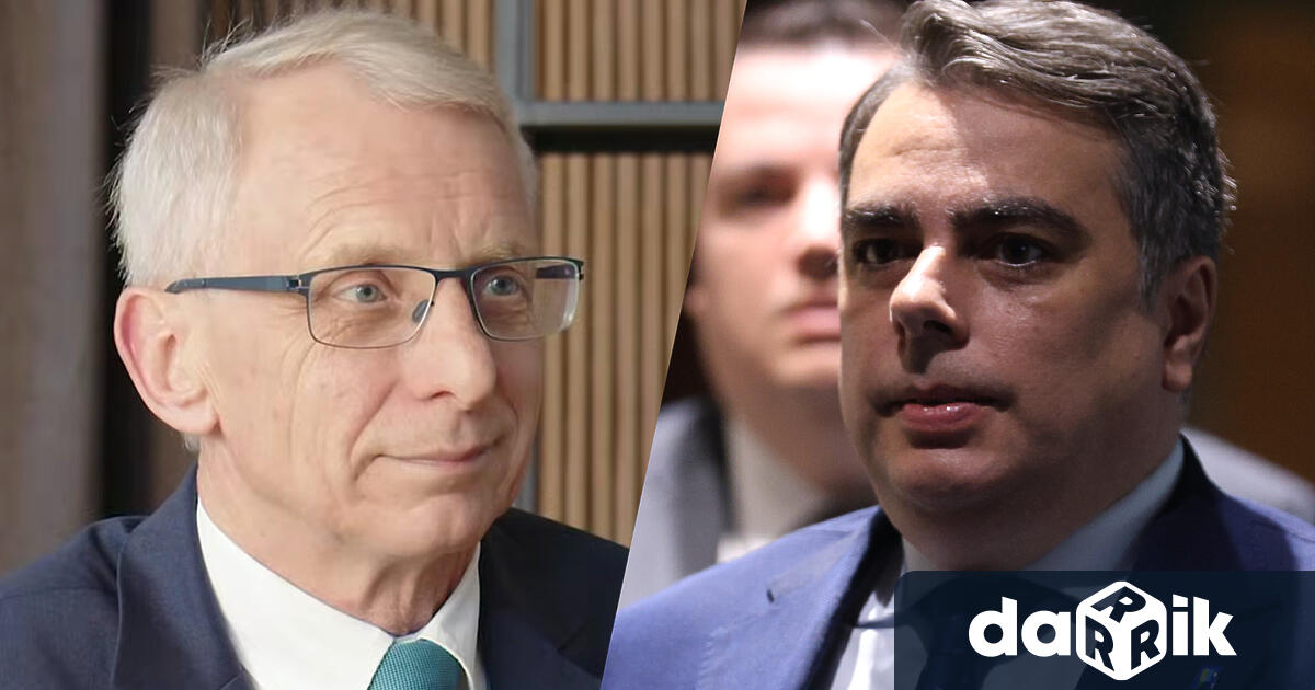 Зам председател на Продължаваме Промяната акад Николай Денков бе специален гост