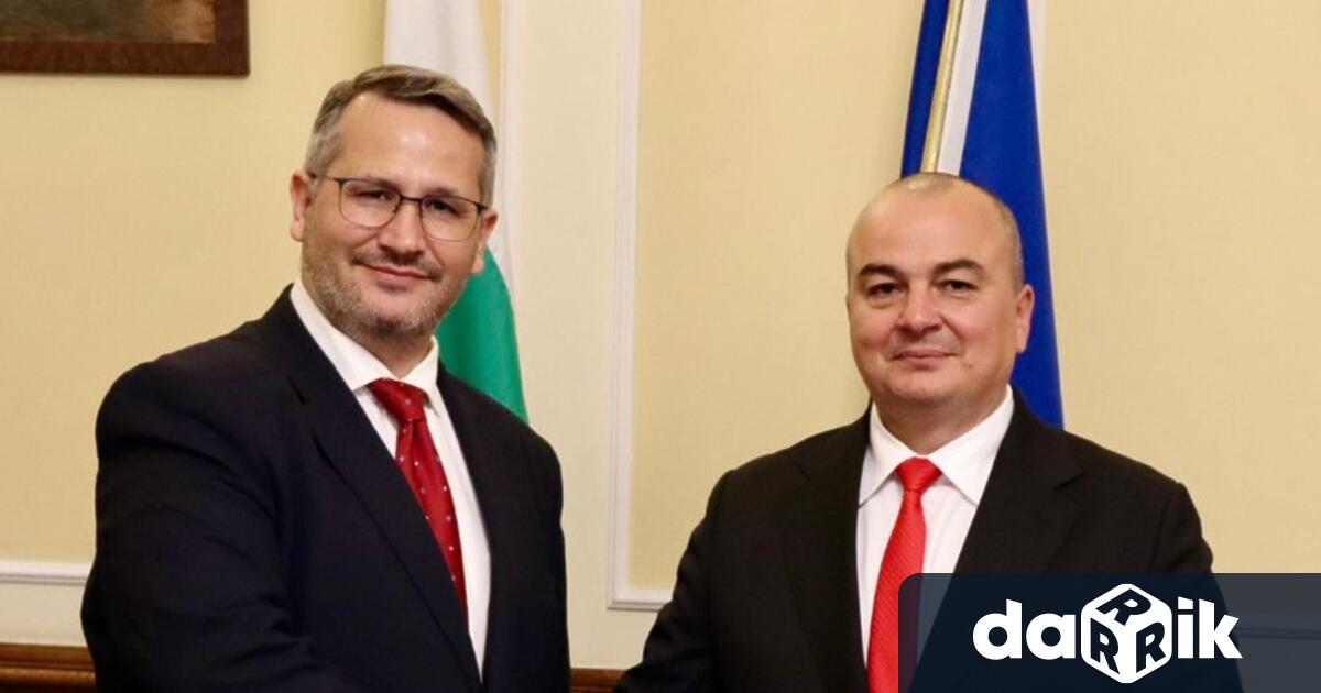 Когато през 2004 година започнах работа в системата на Министерството