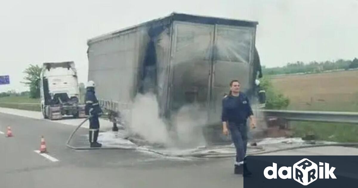 Тир се запали в движение на АМ Тракия край Пловдив