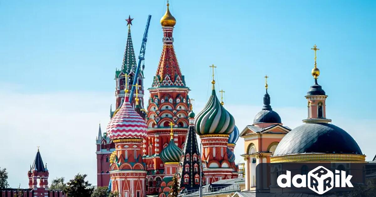 Активисти от руска арт група организираха протест във Венеция срещу