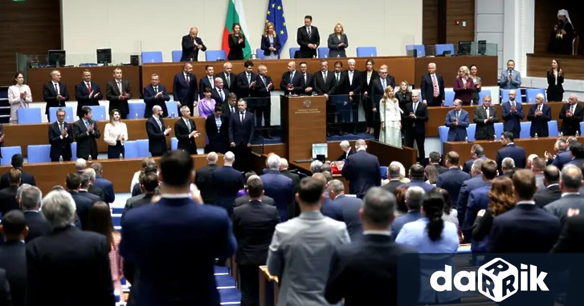 Девет от новоизбраните членове на Министерския съвет са депутати от