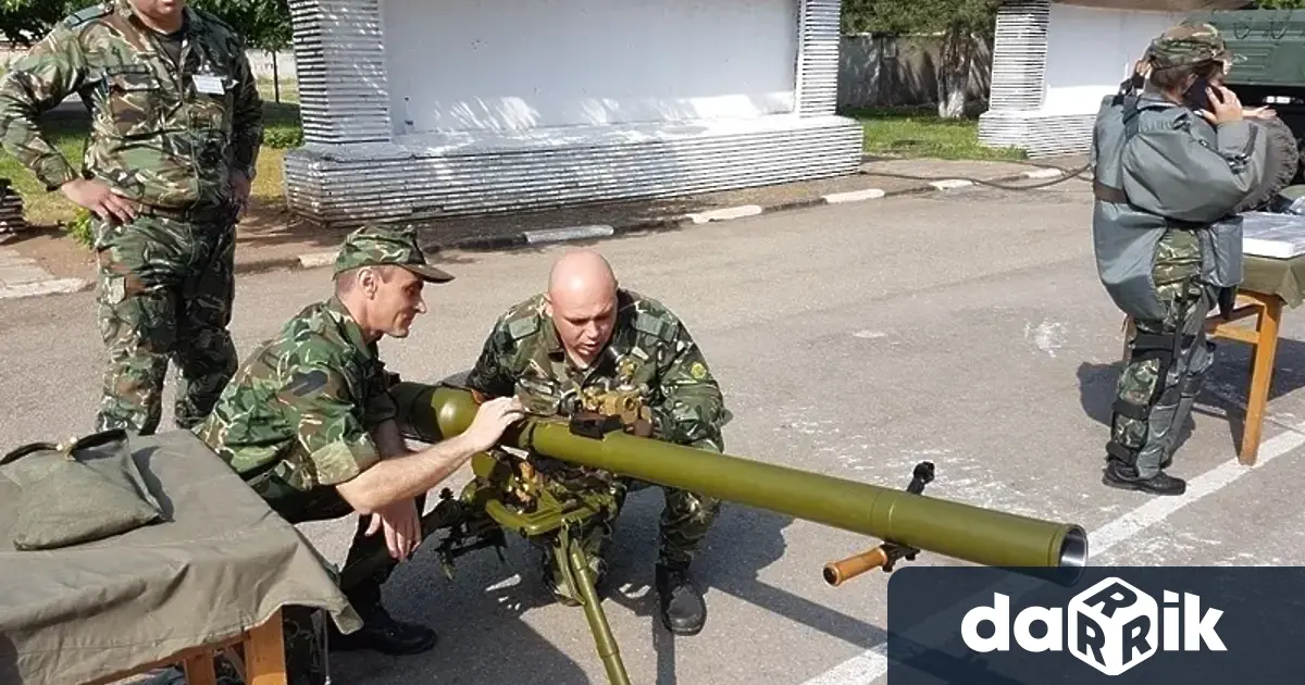 Командирът на 10 ти механизиран батальон подполковник Симеон Гаджев в специално