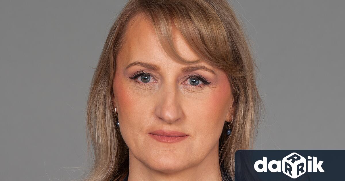 Росица Атанасова Карамфилова – Благова е предложена за министър на